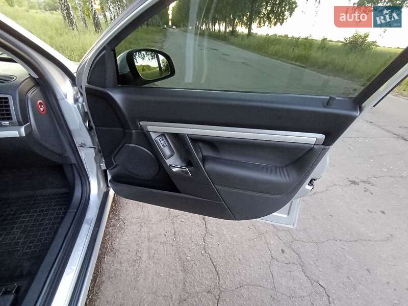 Седан Opel Vectra 2008 в Краснограді