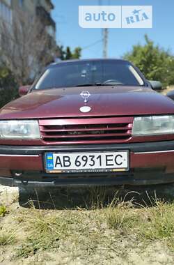 Седан Opel Vectra 1989 в Мурованых Куриловцах