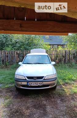 Седан Opel Vectra 1998 в Малине