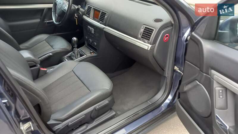 Лифтбек Opel Vectra 2008 в Виннице