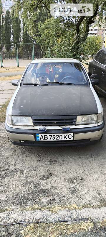 Лифтбек Opel Vectra 1989 в Киеве