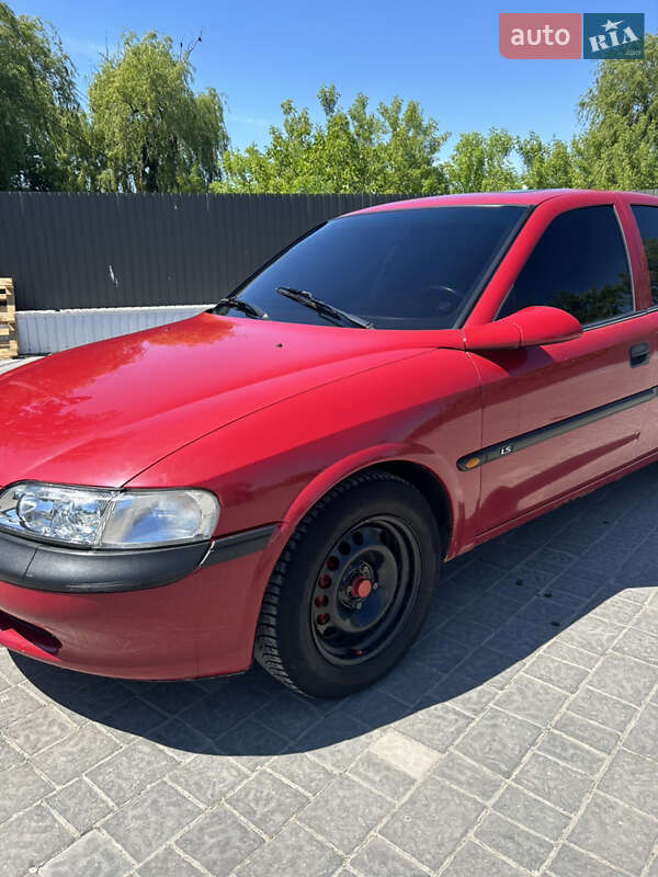 Ліфтбек Opel Vectra 1997 в Івано-Франківську