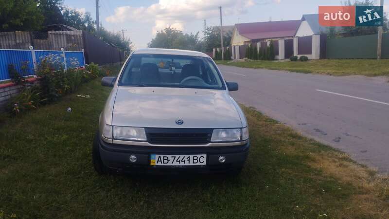 Лифтбек Opel Vectra 1989 в Виннице фото 18 Лифтбек Opel Vectra 1989 в Виннице