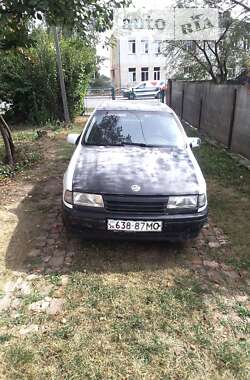 Седан Opel Vectra 1989 в Івано-Франківську