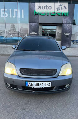 Седан Opel Vectra 2004 в Дніпрі