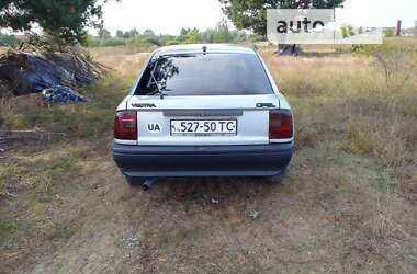 Лифтбек Opel Vectra 1989 в Ковеле