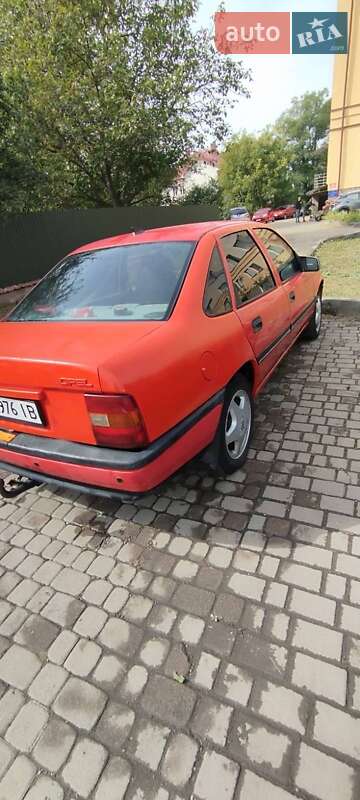 Седан Opel Vectra 1992 в Коломиї