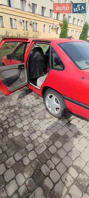 Седан Opel Vectra 1992 в Коломиї