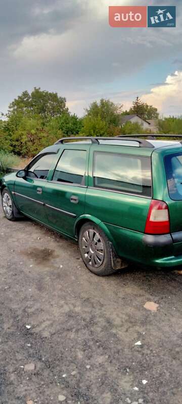 Универсал Opel Vectra 1997 в Апостолово