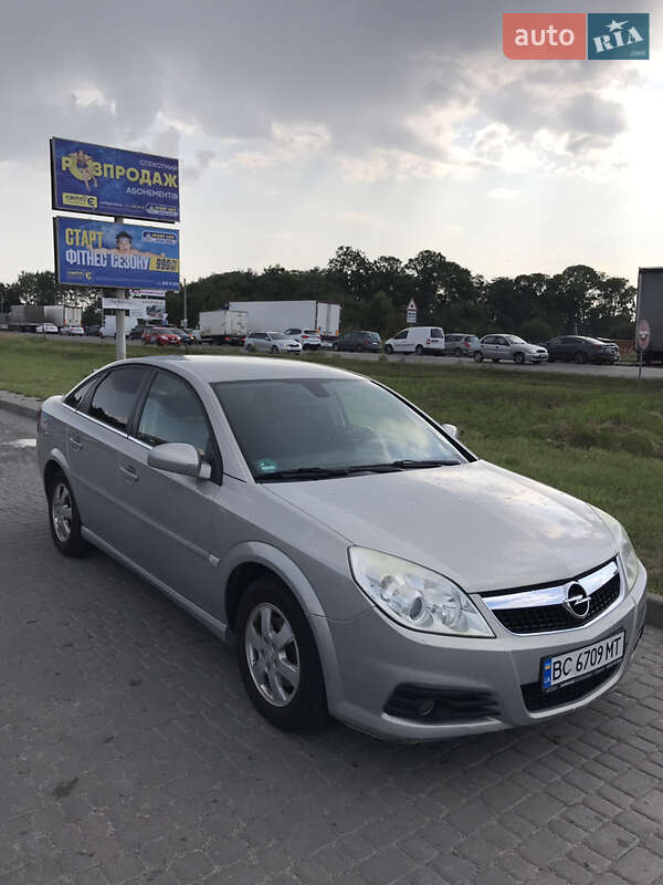 Лифтбек Opel Vectra 2006 в Львове