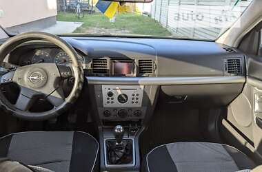 Седан Opel Vectra 2002 в Березному