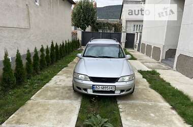 Универсал Opel Vectra 2000 в Хусте