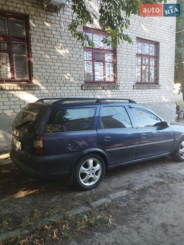 Универсал Opel Vectra 1998 в Днепре