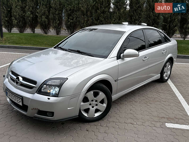 Лифтбек Opel Vectra 2004 в Киеве