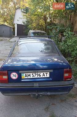 Седан Opel Vectra 1991 в Житомире