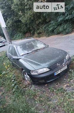 Универсал Opel Vectra 1998 в Киеве