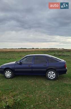 Седан Opel Vectra 1995 в Ізяславі