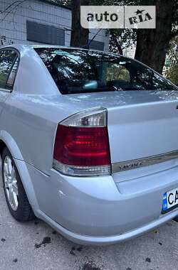 Седан Opel Vectra 2005 в Києві