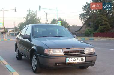 Ліфтбек Opel Vectra 1990 в Черкасах