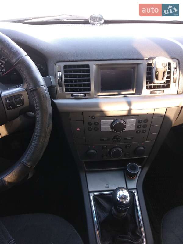 Седан Opel Vectra 2006 в Кривом Роге