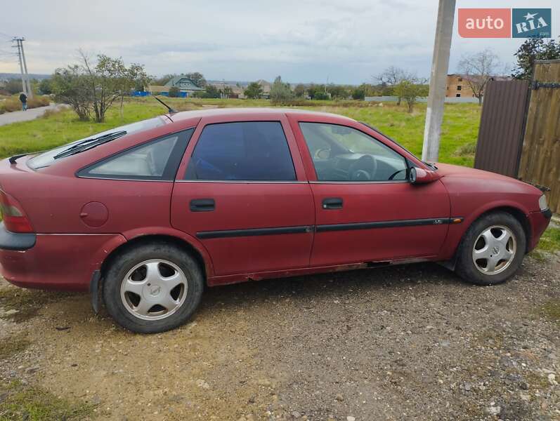 Лифтбек Opel Vectra 1996 в Одессе фото 4 Лифтбек Opel Vectra 1996 в Одессе
