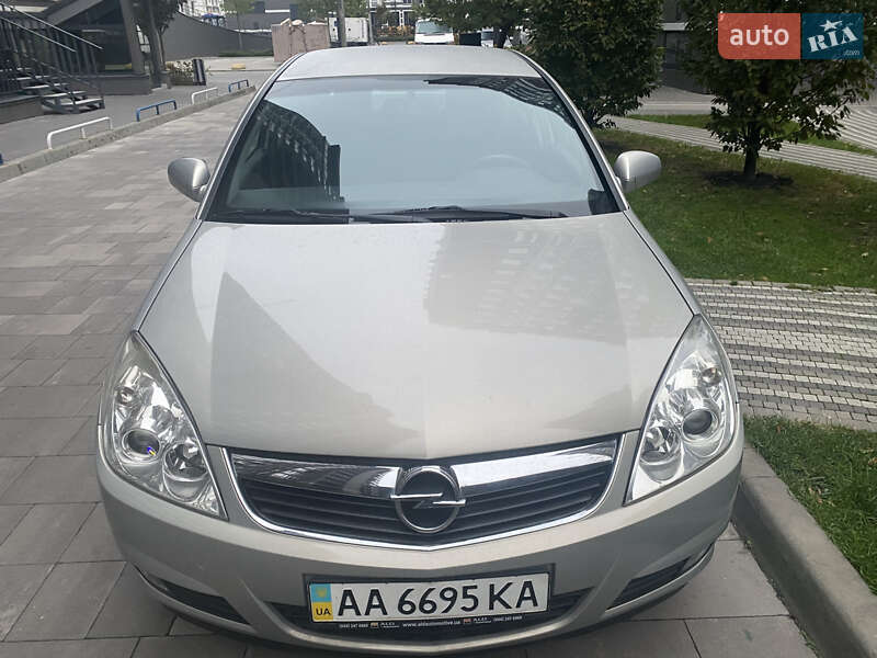 Седан Opel Vectra 2005 в Киеве