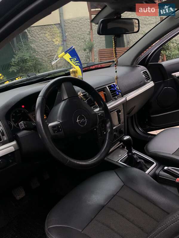 Седан Opel Vectra 2008 в Борщеве