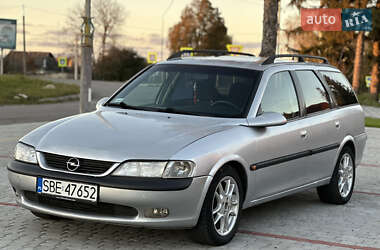 Универсал Opel Vectra 1997 в Староконстантинове