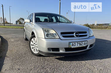 Седан Opel Vectra 2004 в Чопі