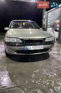 Седан Opel Vectra 1997 в Умані