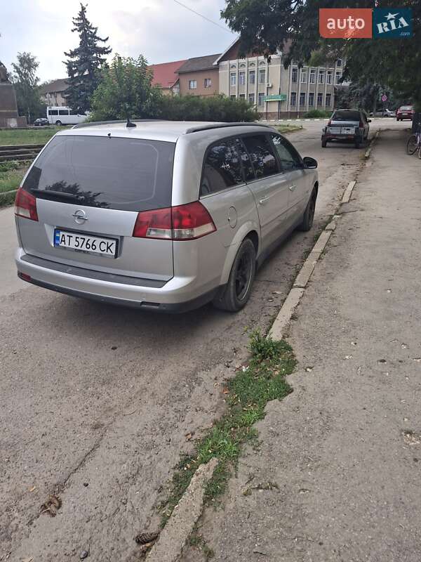 Універсал Opel Vectra 2005 в Івано-Франківську