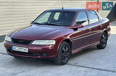 Ліфтбек Opel Vectra 1999 в Володимир-Волинському