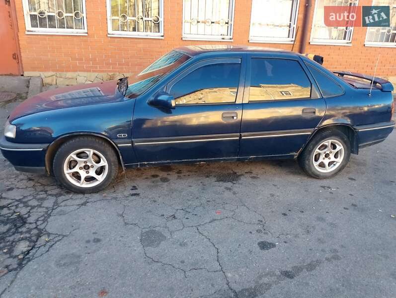 Седан Opel Vectra 1991 в Львові