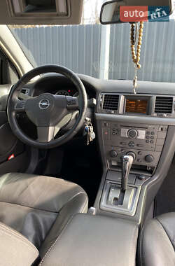 Седан Opel Vectra 2008 в Ирпене