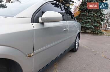 Седан Opel Vectra 2005 в 