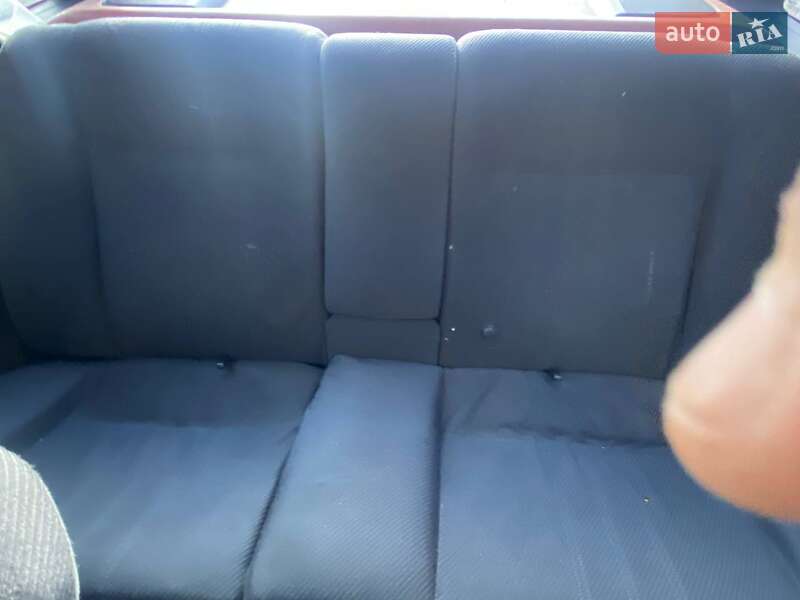 Седан Opel Vectra 1990 в Львові