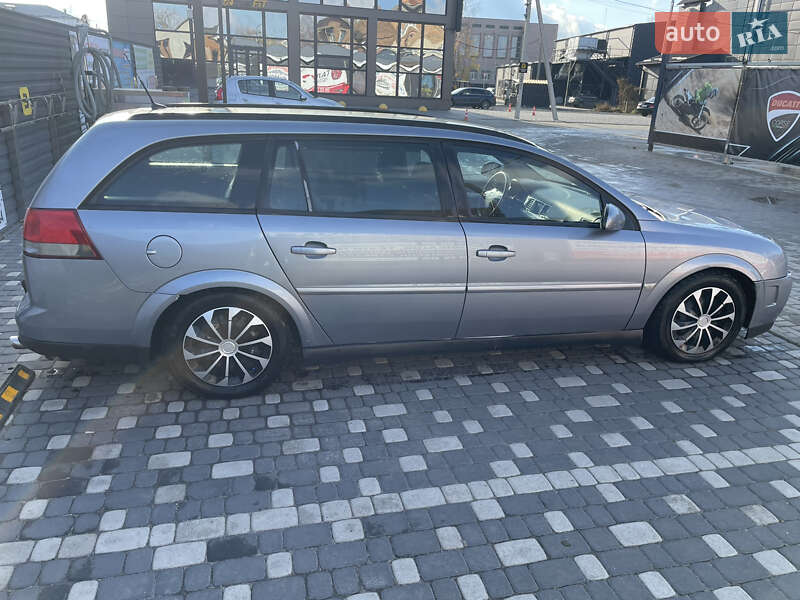 Универсал Opel Vectra 2004 в Шепетовке