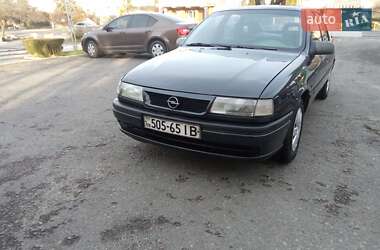 Лифтбек Opel Vectra 1994 в Надворной