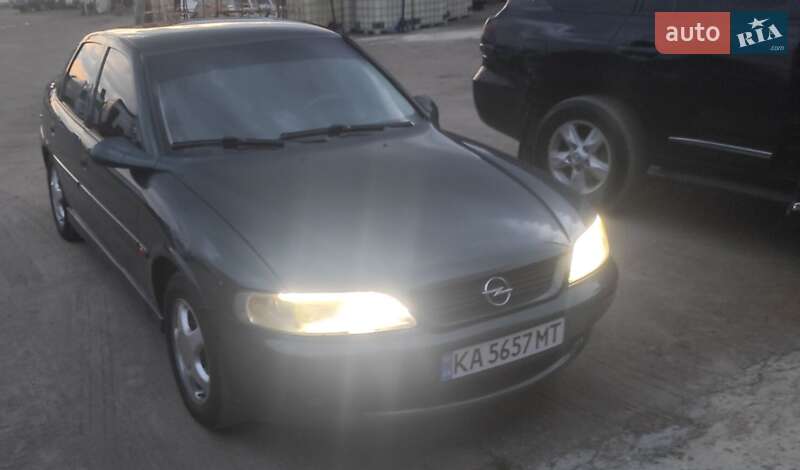 Седан Opel Vectra 2000 в Киеве