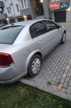 Седан Opel Vectra 2003 в Ужгороде