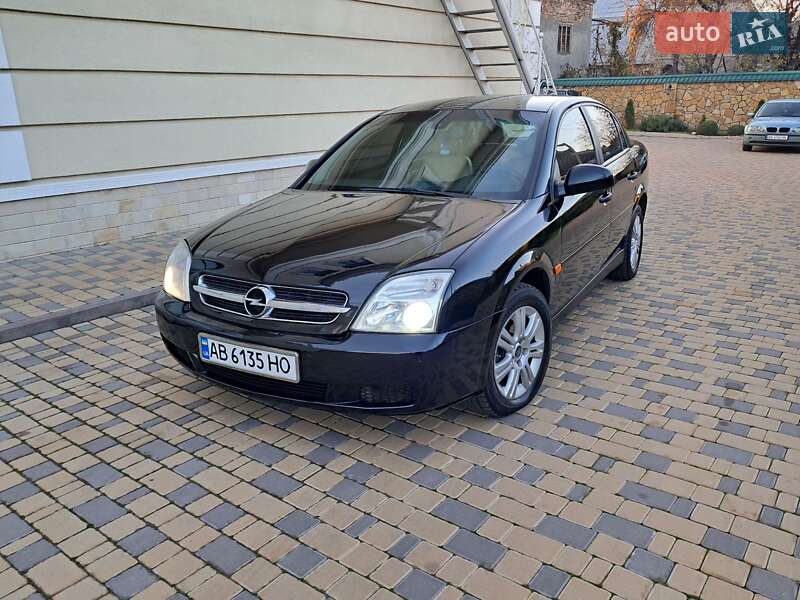 Седан Opel Vectra 2003 в Могилев-Подольске