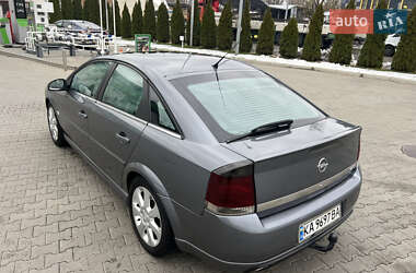 Лифтбек Opel Vectra 2003 в Киеве