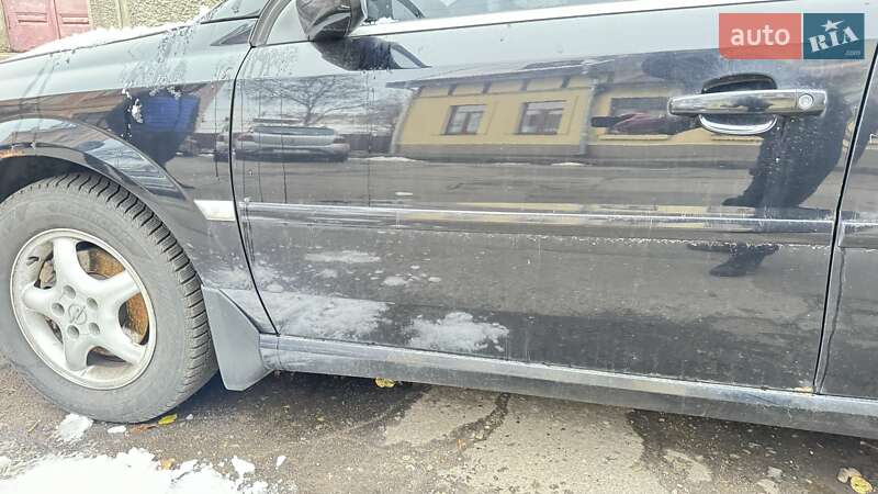 Седан Opel Vectra 2008 в Чернівцях