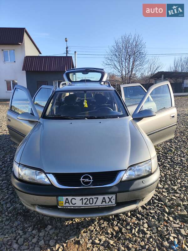 Універсал Opel Vectra 1997 в Луцьку