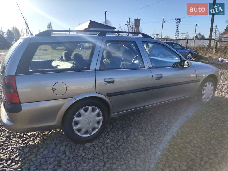 Універсал Opel Vectra 1997 в Луцьку