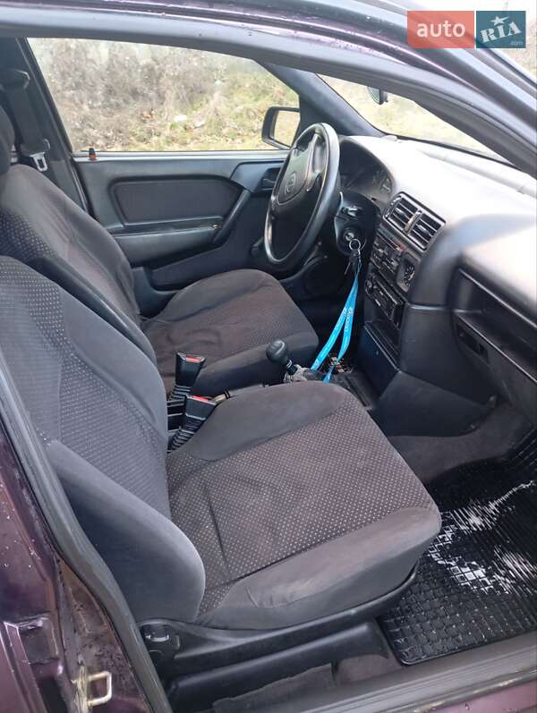 Ліфтбек Opel Vectra 1993 в Рудки