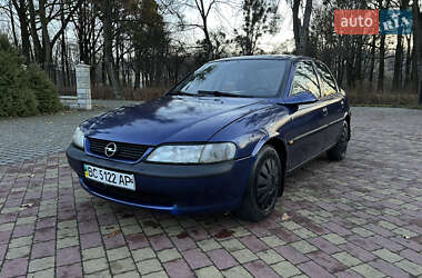 Седан Opel Vectra 1997 в Львове