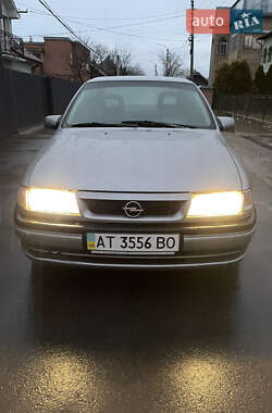 Седан Opel Vectra 1995 в Коломиї