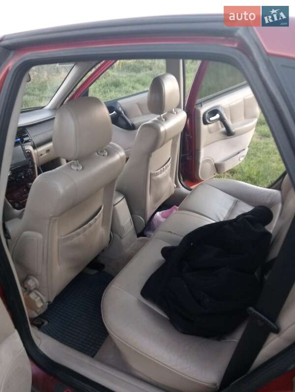 Седан Opel Vectra 1998 в Ровно