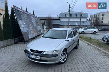 Седан Opel Vectra 1998 в Рівному